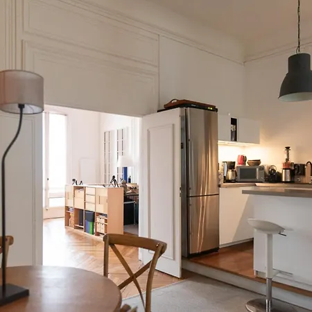 Spacious Nest With Terrace Near Batignolles *