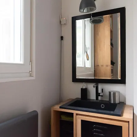 Apartment Spacious Nest With Terrace Near Batignolles *