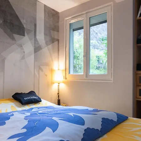 Spacious Nest With Terrace Near Batignolles