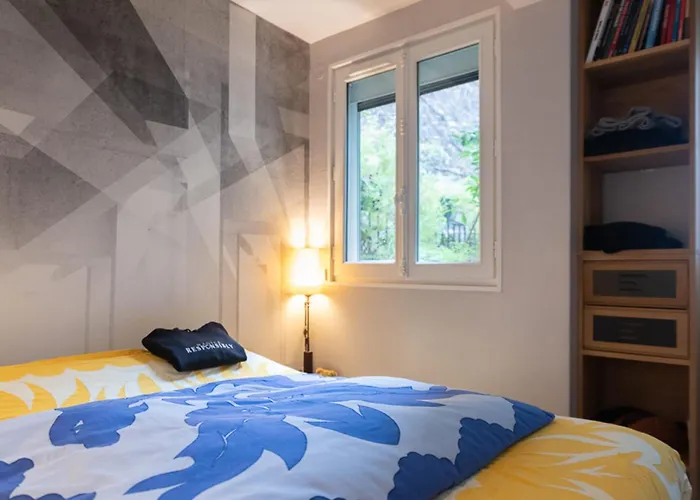Spacious Nest With Terrace Near Batignolles
